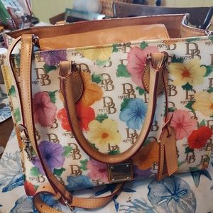Dooney and Bourke purse